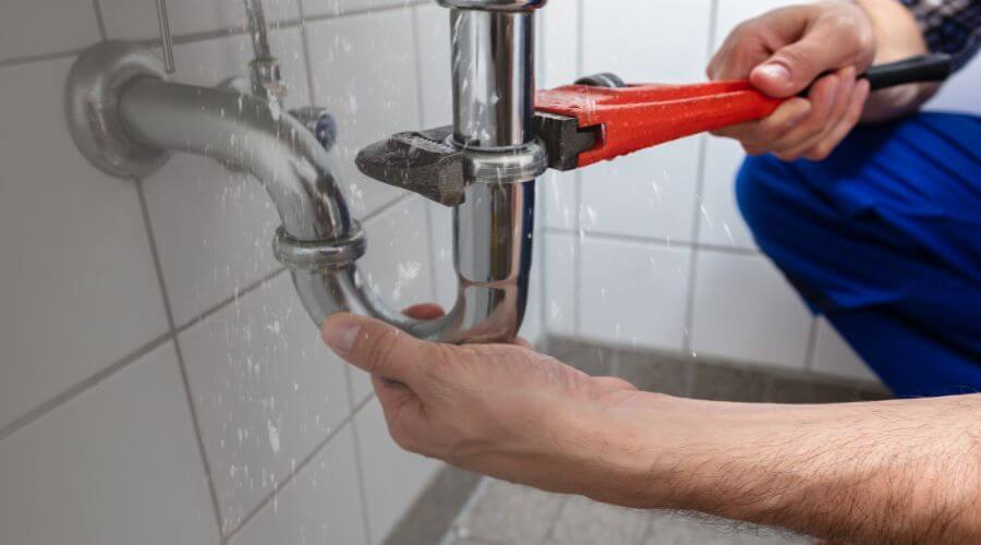 Expert burst pipe repair services in Simpson, KS